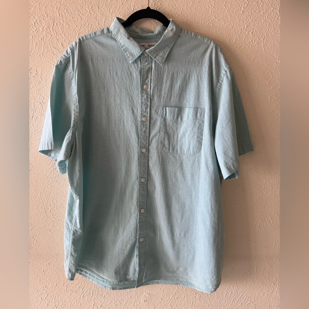 Old Navy Light Blue Casual Button-Down Shirt – Men’s 2XL